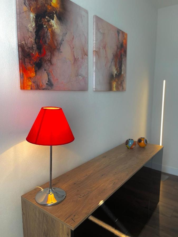 City Apartment, Ferienwohnung 3 Zkdb, Balkon, Dachgeschoss, Naehe Duesseldorf Krefeld Eksteriør bilde