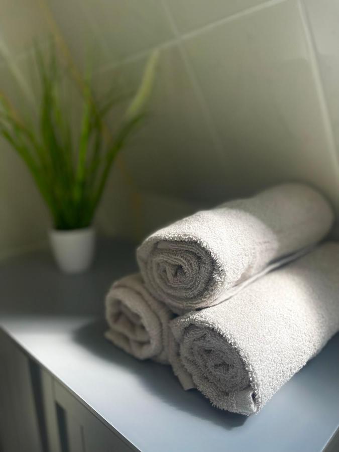 City Apartment, Ferienwohnung 3 Zkdb, Balkon, Dachgeschoss, Naehe Duesseldorf Krefeld Eksteriør bilde