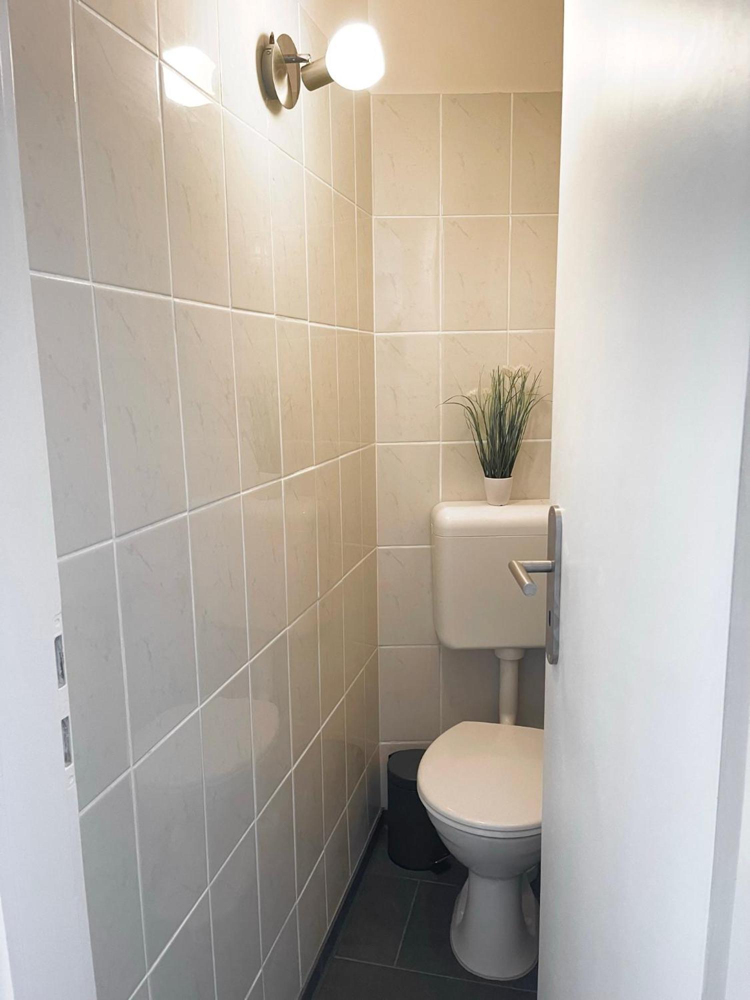 City Apartment, Ferienwohnung 3 Zkdb, Balkon, Dachgeschoss, Naehe Duesseldorf Krefeld Eksteriør bilde